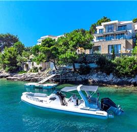 Spectacular 4 Bedroom Luxury Villa with Infinity Pool on Brac Island, sleeps 8
